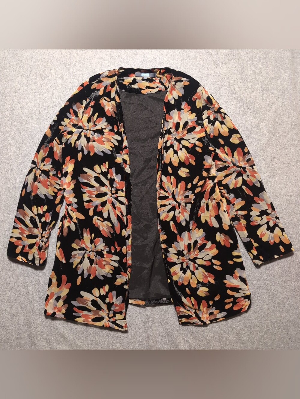 Anthropologie | Eva Franco velvet kimono size S Fall Floral EUC Peace